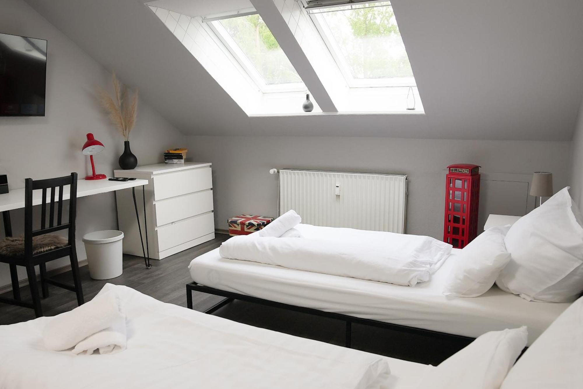 Remark Studios - Wohnung Fuer 6 In Grossburgwedel Экстерьер фото